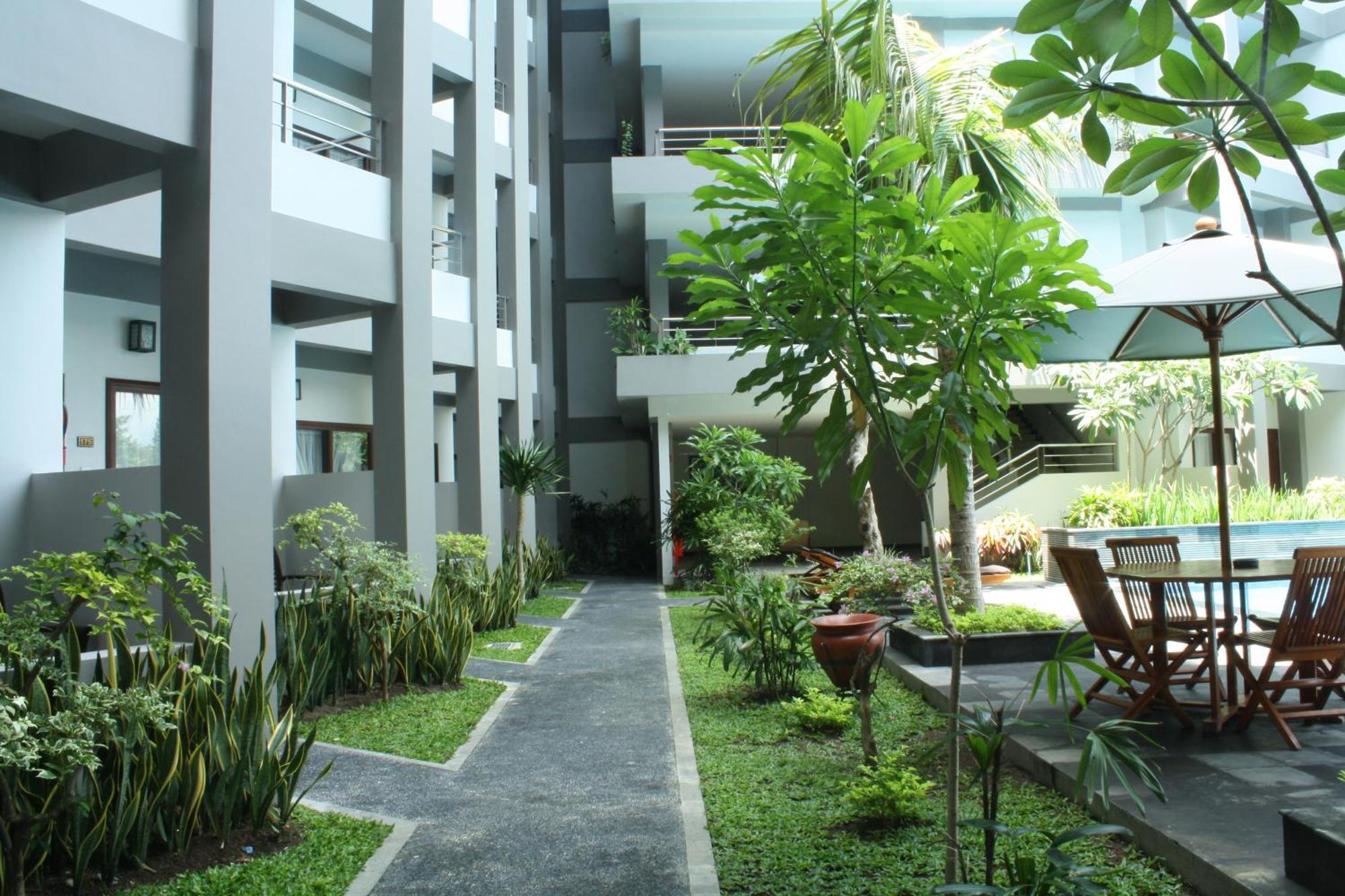 Lombok Garden Hotel Mataram Extérieur photo